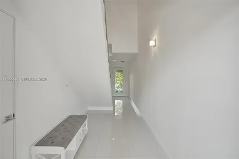 516 SE 1st Circle Pompano Beach FL 33060