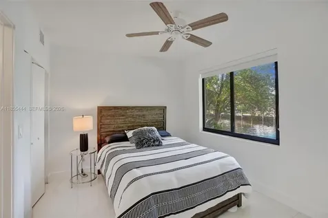 516 SE 1st Circle Pompano Beach FL 33060