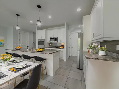 11997 Park Central Royal Palm Beach FL 33411