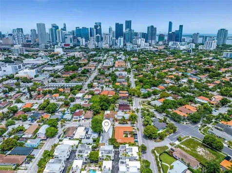 1028 SW 9th Avenue Miami FL 33130