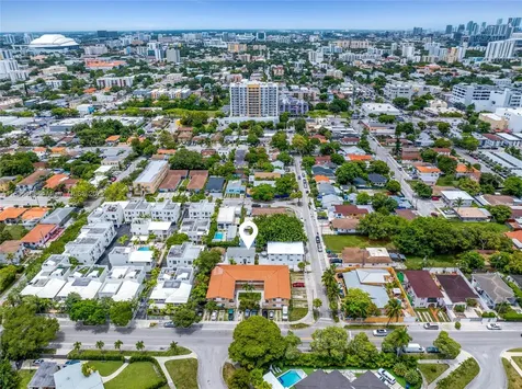 1028 SW 9th Avenue Miami FL 33130