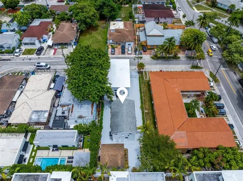 1028 SW 9th Avenue Miami FL 33130