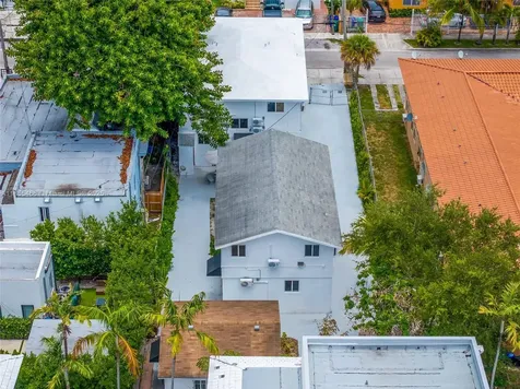 1028 SW 9th Avenue Miami FL 33130