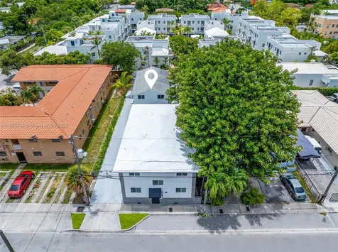 1028 SW 9th Avenue Miami FL 33130