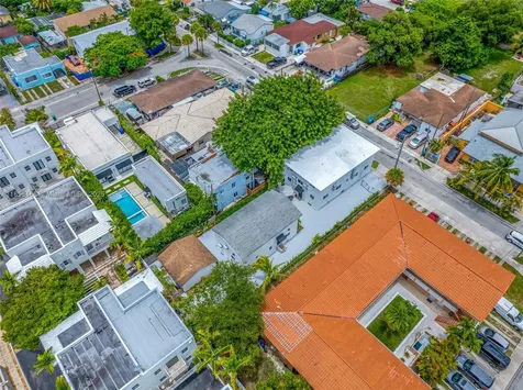 1028 SW 9th Avenue Miami FL 33130