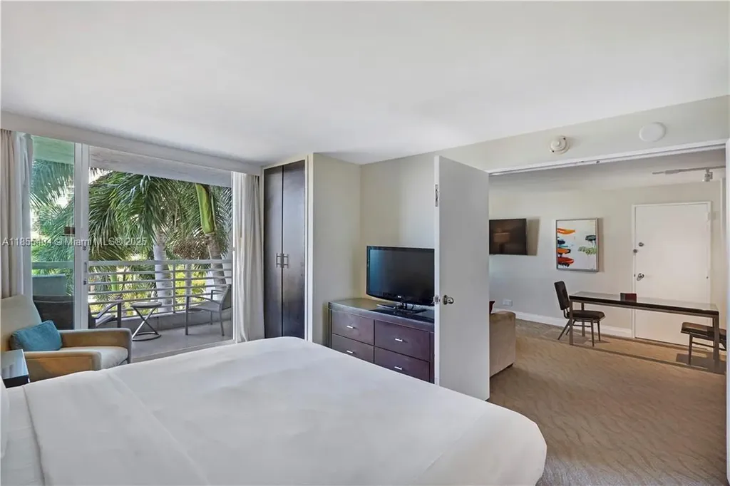 2670 E Sunrise Boulevard Fort Lauderdale FL 33304