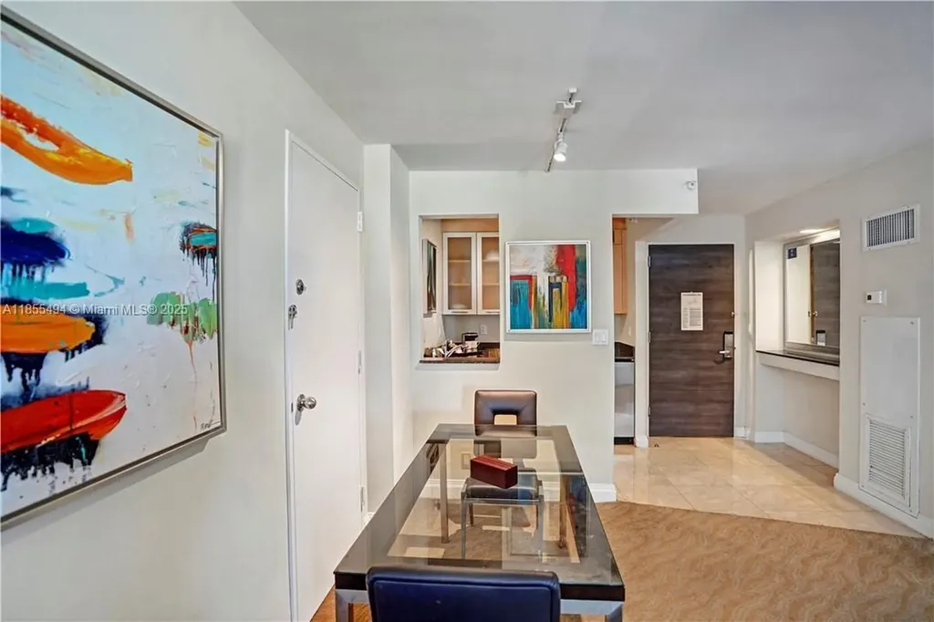 2670 E Sunrise Boulevard Fort Lauderdale FL 33304