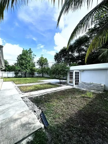 38 Edmund Road West Park FL 33023