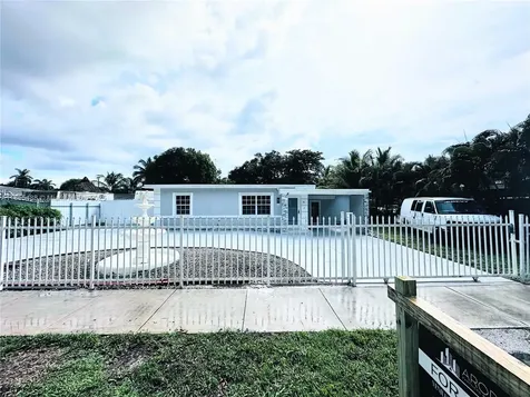 38 Edmund Road West Park FL 33023