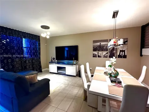 7924 NW 105th Avenue Doral FL 33178