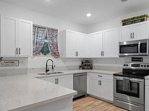 1418 SE 26th Terrace Homestead FL 33035