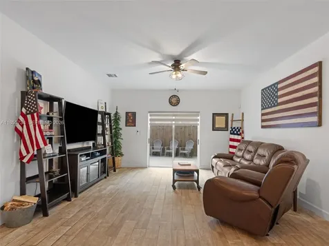 1418 SE 26th Terrace Homestead FL 33035