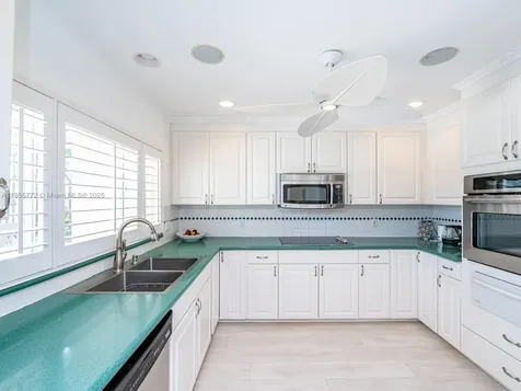 2118 NE 15th Street Fort Lauderdale FL 33304