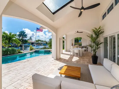 2118 NE 15th Street Fort Lauderdale FL 33304