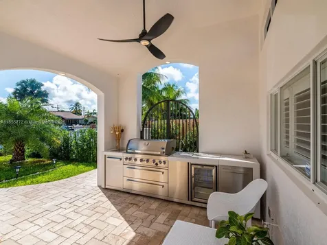 2118 NE 15th Street Fort Lauderdale FL 33304