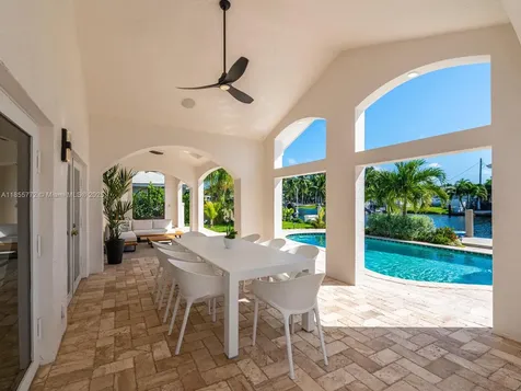 2118 NE 15th Street Fort Lauderdale FL 33304