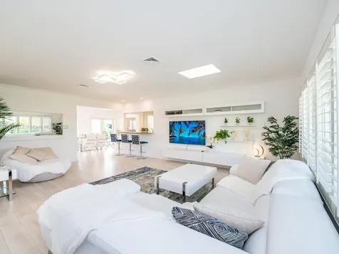 2118 NE 15th Street Fort Lauderdale FL 33304