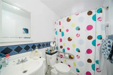 3715 SW 29th Street Miami FL 33134