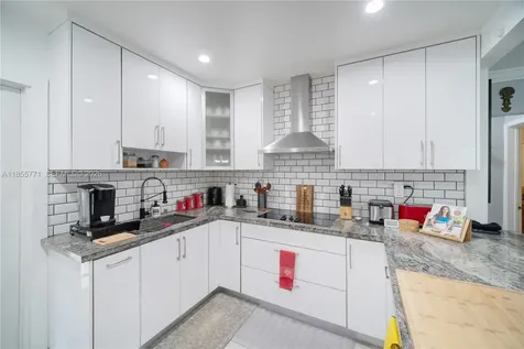 3715 SW 29th Street Miami FL 33134