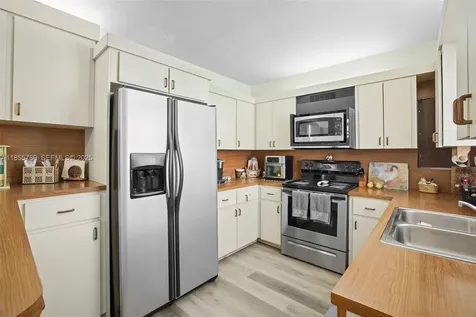 7550 SW 28th Street Road Miami FL 33155