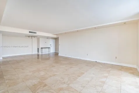 2801 NE 183rd Street Aventura FL 33160