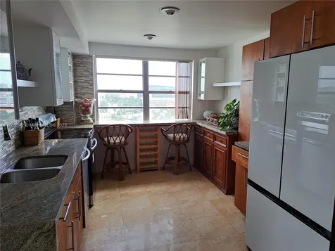2801 NE 183rd Street Aventura FL 33160