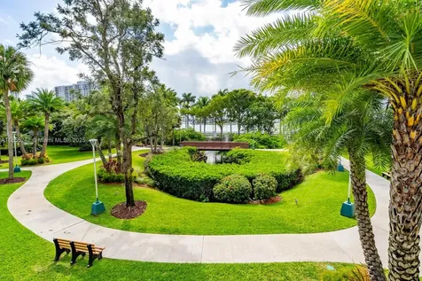 2801 NE 183rd Street Aventura FL 33160