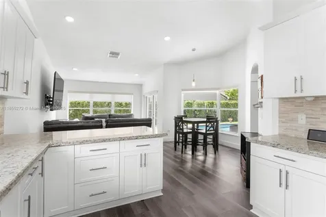 331 NW 189th Terrace Pembroke Pines FL 33029