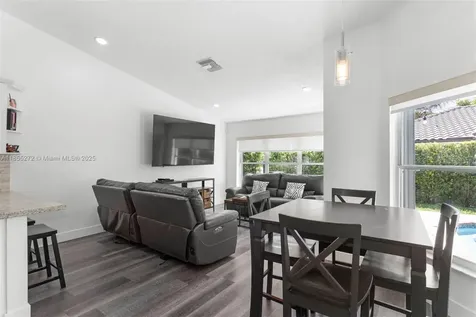331 NW 189th Terrace Pembroke Pines FL 33029