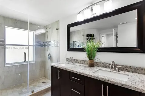 331 NW 189th Terrace Pembroke Pines FL 33029