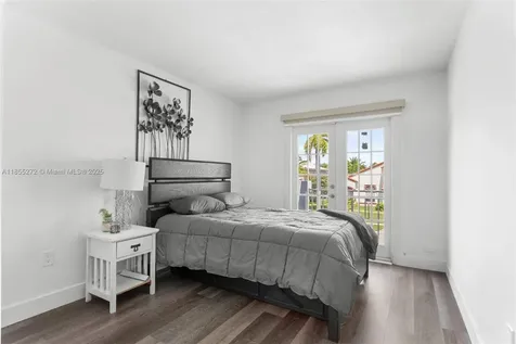 331 NW 189th Terrace Pembroke Pines FL 33029