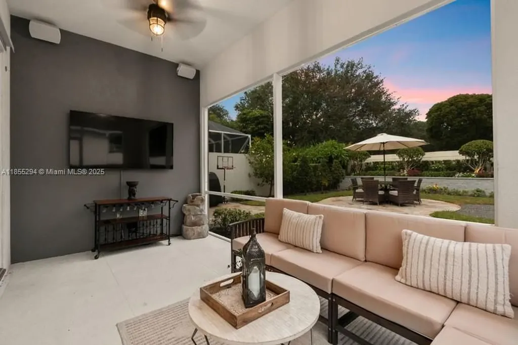 4605 Hammock Circle Delray Beach FL 33445