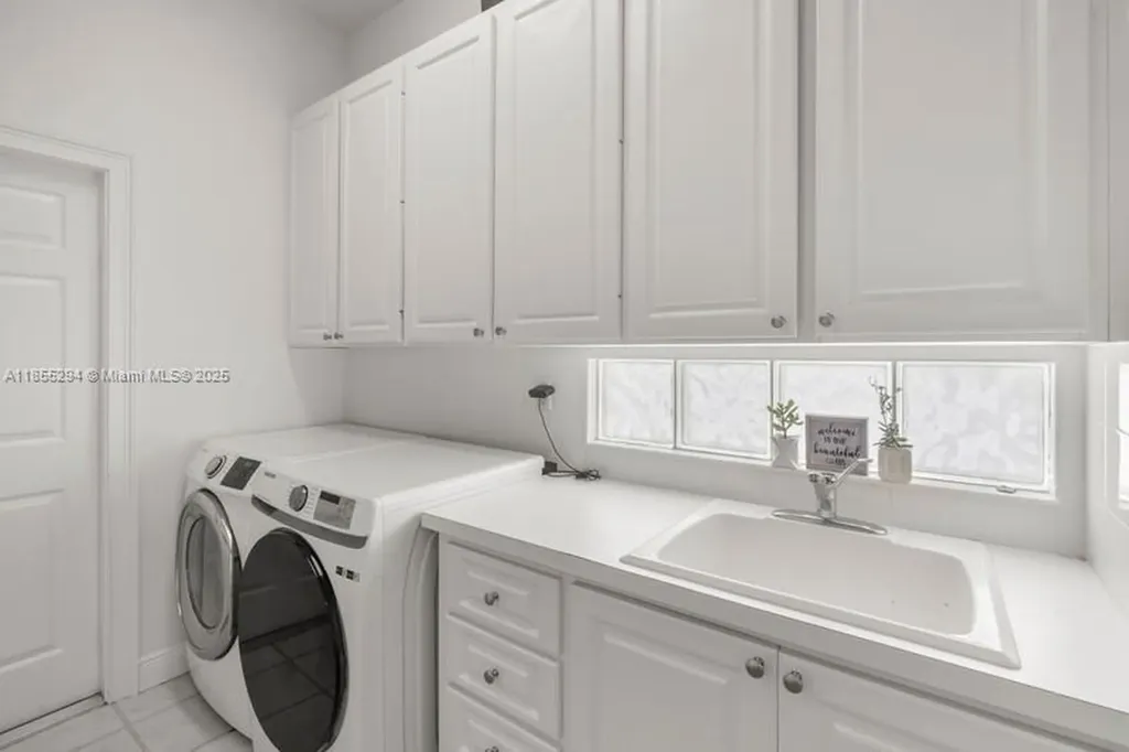 4605 Hammock Circle Delray Beach FL 33445