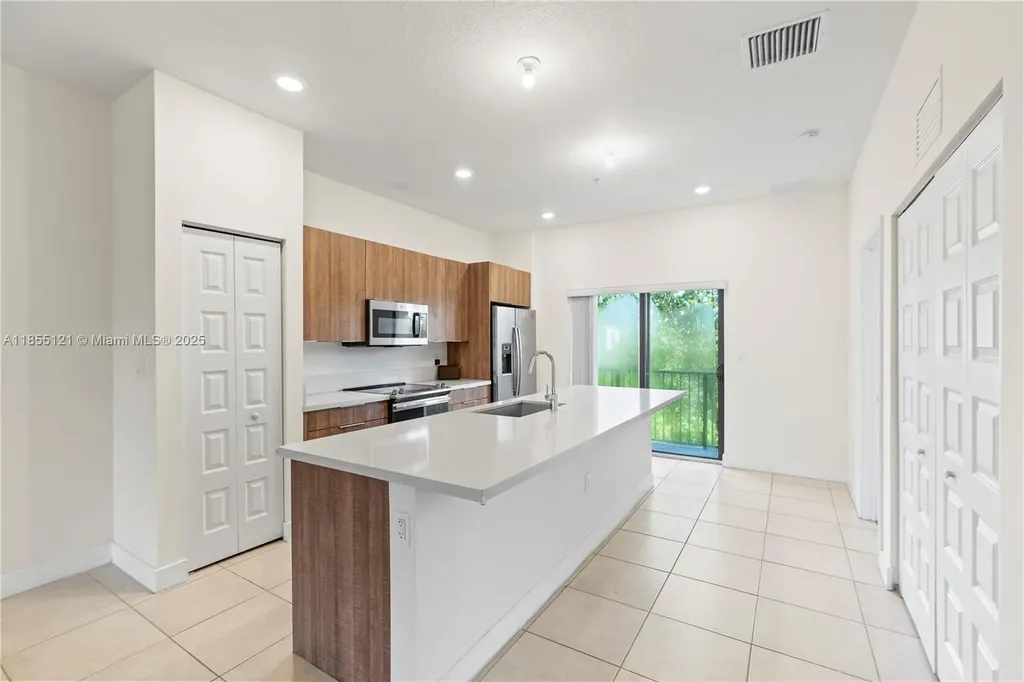 7831 NW 104th Avenue Doral FL 33178