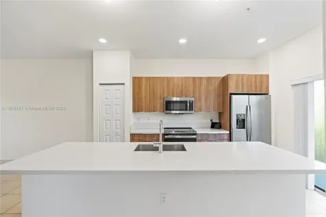 7831 NW 104th Avenue Doral FL 33178