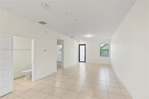 7831 NW 104th Avenue Doral FL 33178
