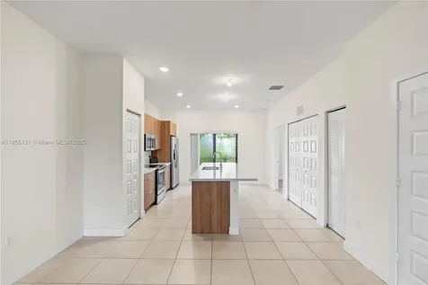 7831 NW 104th Avenue Doral FL 33178