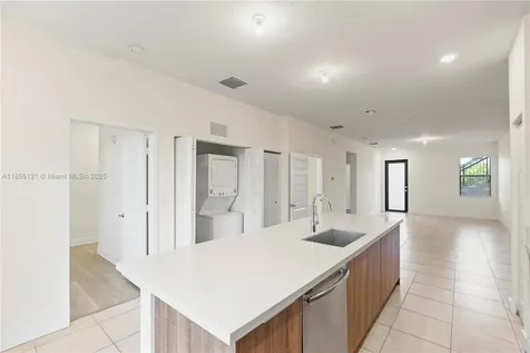 7831 NW 104th Avenue Doral FL 33178
