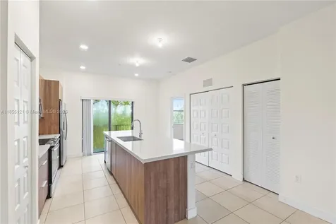7831 NW 104th Avenue Doral FL 33178