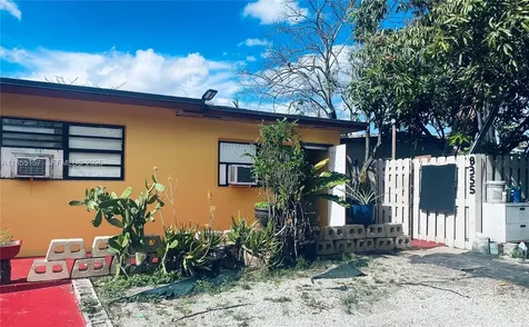8355 NW 32nd Avenue Miami FL 33147
