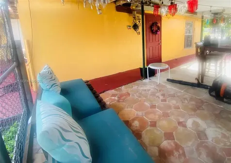 8355 NW 32nd Avenue Miami FL 33147