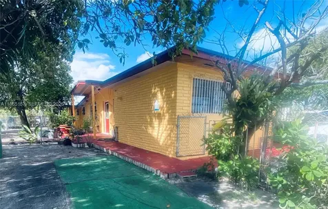 8355 NW 32nd Avenue Miami FL 33147