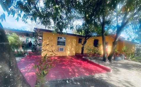 8355 NW 32nd Avenue Miami FL 33147