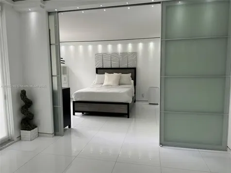 6770 Indian Creek Drive Miami Beach FL 33141