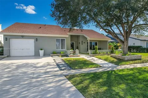 16780 Redwood Way Weston FL 33326