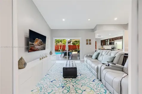 16780 Redwood Way Weston FL 33326