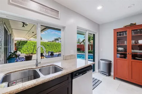 16780 Redwood Way Weston FL 33326