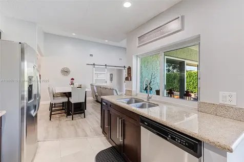 16780 Redwood Way Weston FL 33326