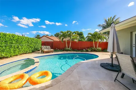 16780 Redwood Way Weston FL 33326