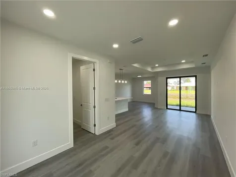 1137 Damen Street E Lehigh Acres FL 33974